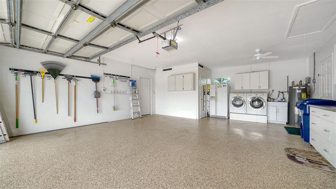 Garage, Interior, Washer
