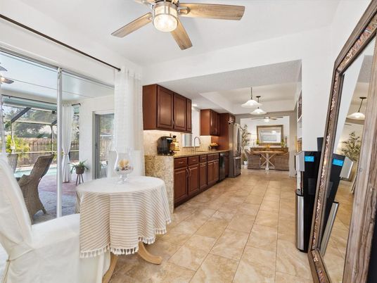 Dining room, Interior, Kitchen, Pendant Lights