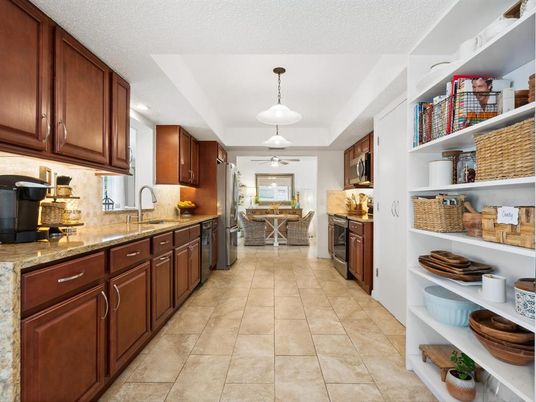 Dining room, Interior, Kitchen, Pendant Lights, Recessed Lighting