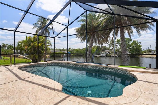 Glass Ceilings, Interior, Pool, Sun Room, Water