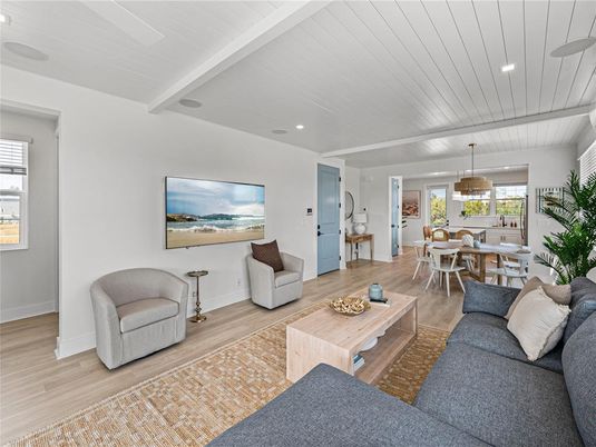 Dining room, Interior, Living room, Pendant Lights, Recessed Lighting, Wood Texture Flooring