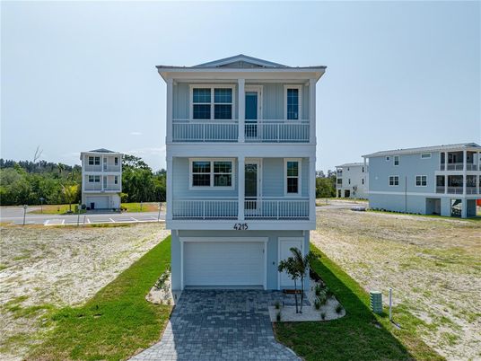 Attached, Exterior, Facade, Raised Ranch