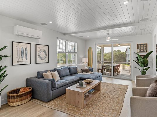 Interior, Living room, Recessed Lighting, Wood Texture Flooring