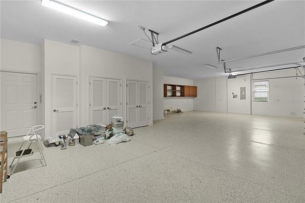 Garage, Interior