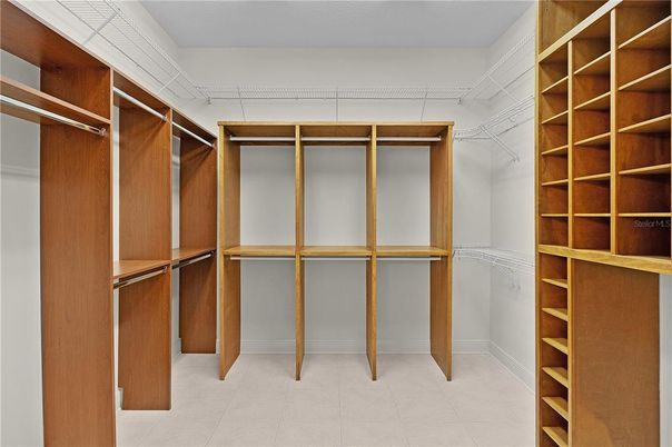 Interior, Walk-in Closets