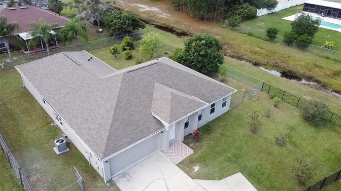 Exterior, Drone