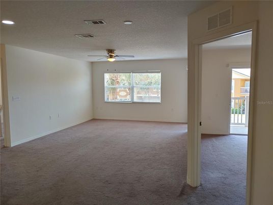 Empty room, Interior, Recessed Lighting
