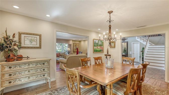 Chandelier, Dining room, Interior, Recessed Lighting, Wood Texture Flooring