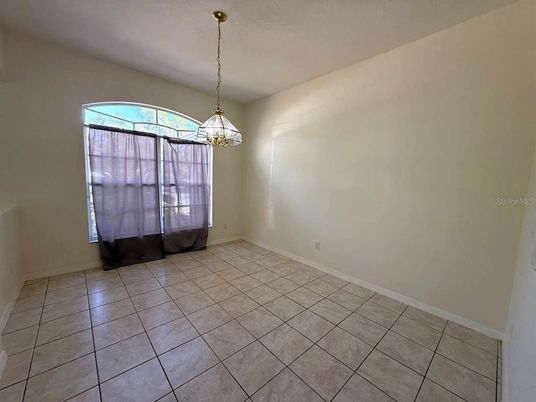 Empty room, Interior, Pendant Lights