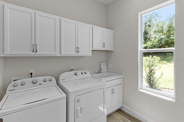 Interior, Washer, Wood Texture Flooring