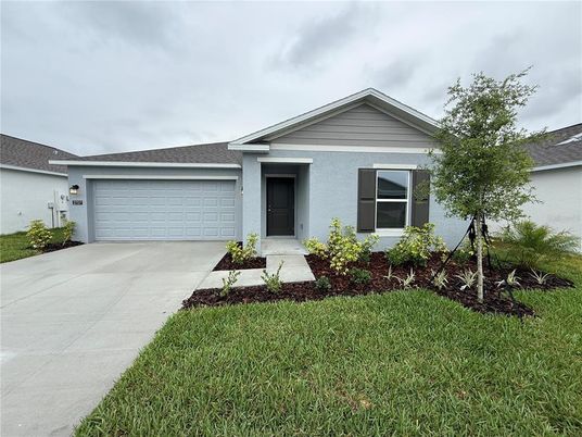 Attached, Exterior, Facade, Ranch