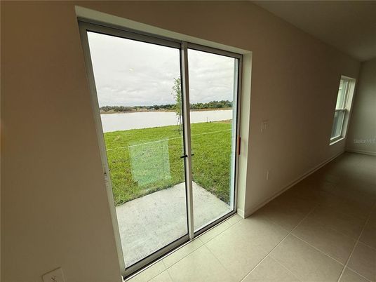 Empty room, Interior, Water