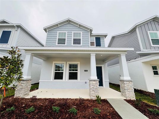 Exterior, Facade, American Craftsman
