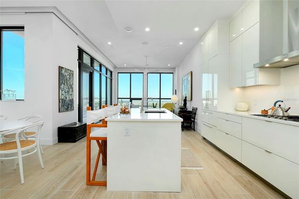 Dining room, Interior, Kitchen, Pendant Lights, Recessed Lighting, Wood Texture Flooring