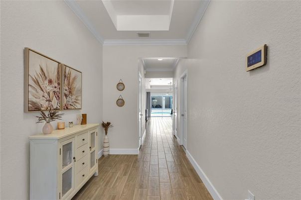 Interior, Recessed Lighting, Wood Texture Flooring