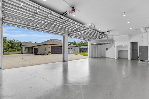 Exterior, Garage, Interior