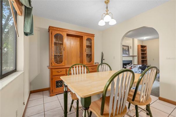 Dining room, Fireplace, Interior