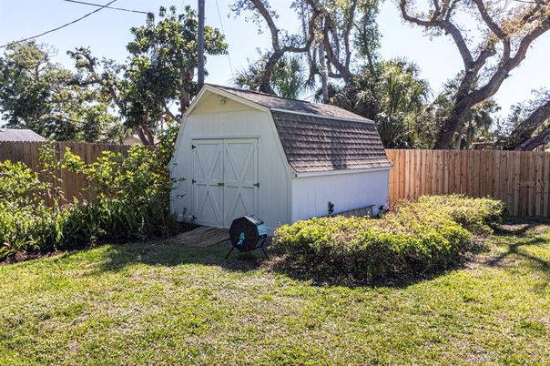 Backyard, Exterior