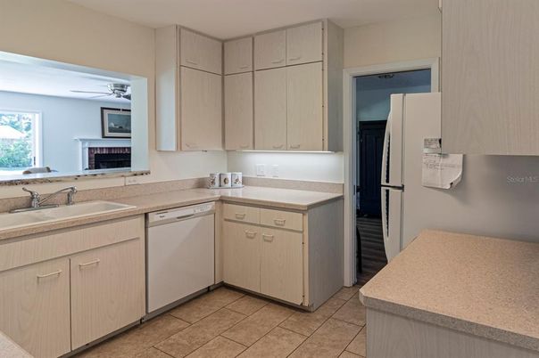 Fireplace, Interior, Kitchen