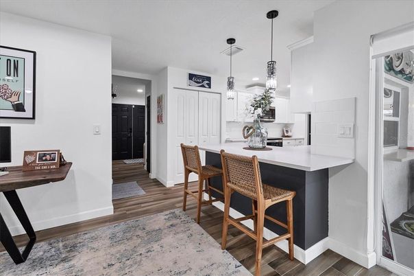 Interior, Kitchen, Pendant Lights, Recessed Lighting, Wood Texture Flooring