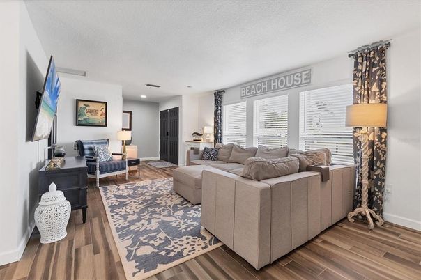 Interior, Living room, Recessed Lighting, Wood Texture Flooring