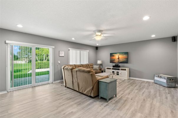 Interior, Living room, Recessed Lighting, Wood Texture Flooring