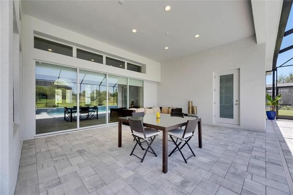 Dining room, Interior, Recessed Lighting