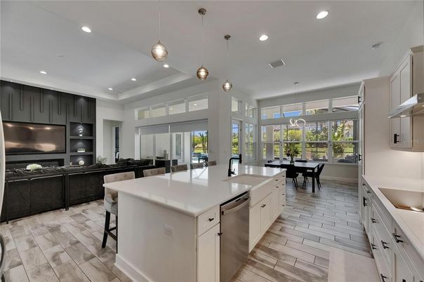 Dining room, Interior, Kitchen, Living room, Pendant Lights, Recessed Lighting, Stainless Steel Appliances