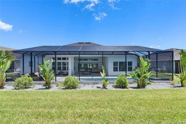 Backyard, Exterior, Facade, Modern