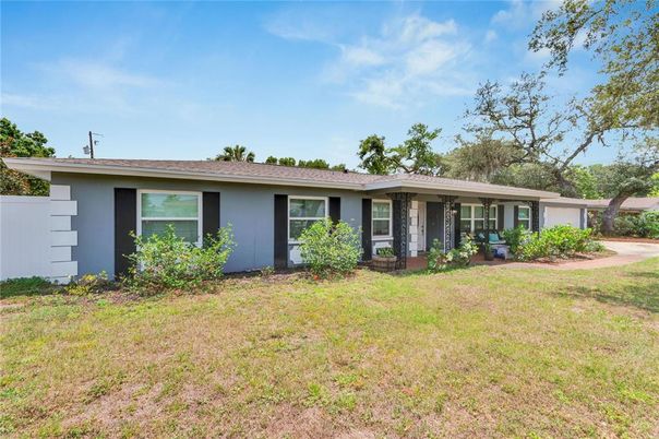 Backyard, Exterior, Facade, Ranch