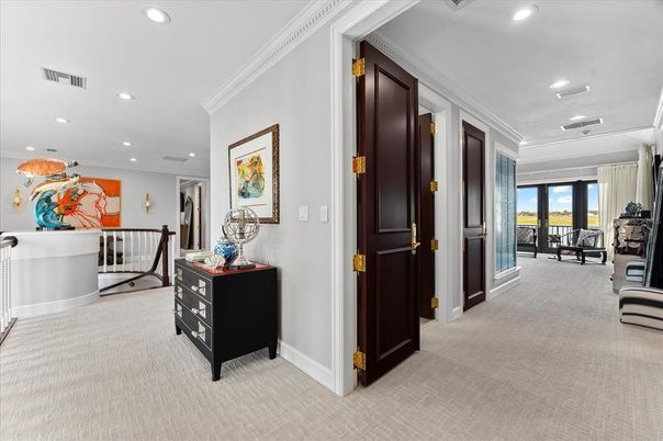 Fitness Equipment, Interior, Recessed Lighting