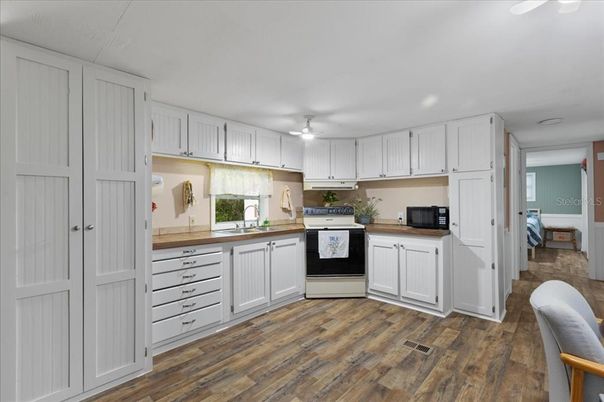 Interior, Kitchen, Wood Texture Flooring