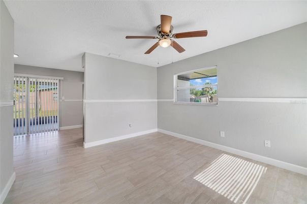 Empty room, Interior, Recessed Lighting, Wood Texture Flooring