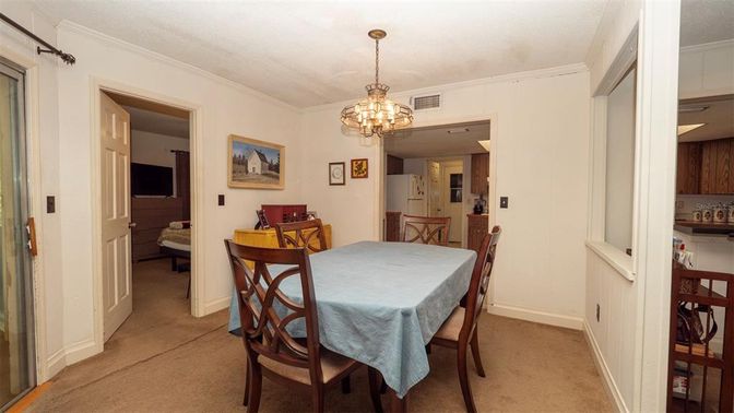 Chandelier, Dining room, Interior, Pendant Lights