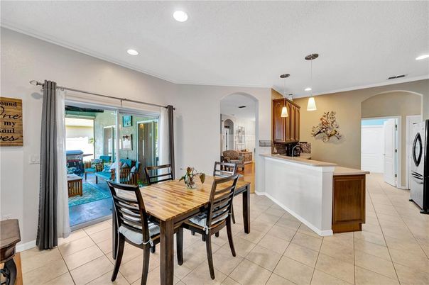 Dining room, Interior, Pendant Lights, Recessed Lighting