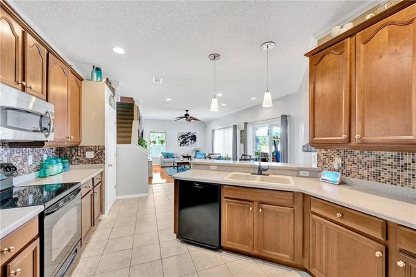 Dining room, Interior, Kitchen, Pendant Lights, Recessed Lighting