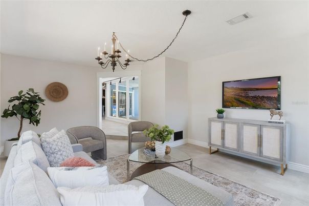 Chandelier, Interior, Living room