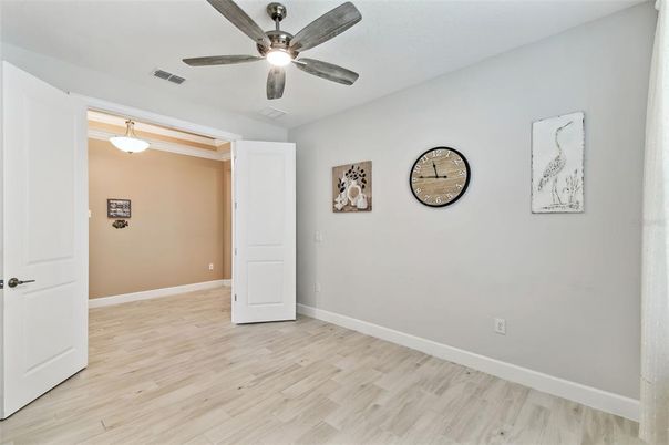 Empty room, Interior, Pendant Lights, Wood Texture Flooring