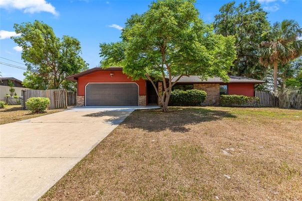 Backyard, Detached Garage, Exterior