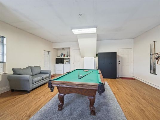 Billiard Table, Game Room, Interior, Wood Texture Flooring