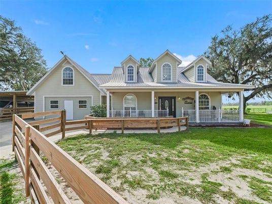 Backyard, Exterior, Facade, Farmhouse