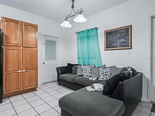 Interior, Living room, Pendant Lights