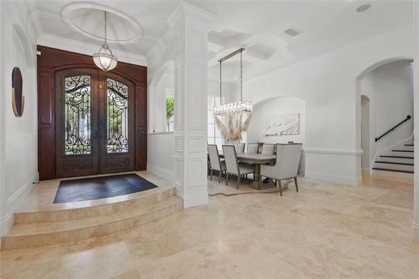 Chandelier, Dining room, Interior, Pendant Lights