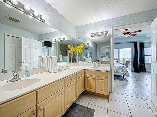 Bathroom, Dual Sink Vanities, Interior