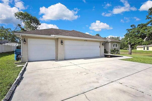 Detached Garage, Exterior