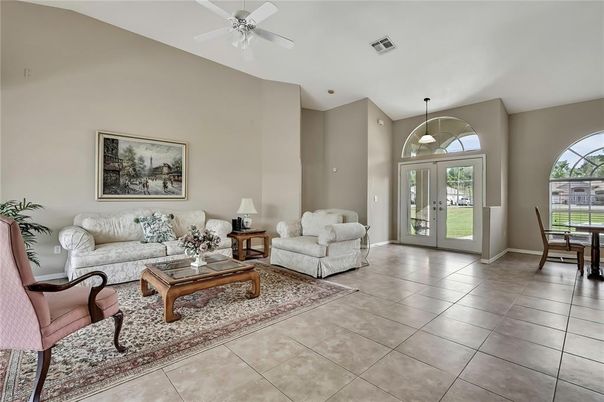 Interior, Living room, Pendant Lights
