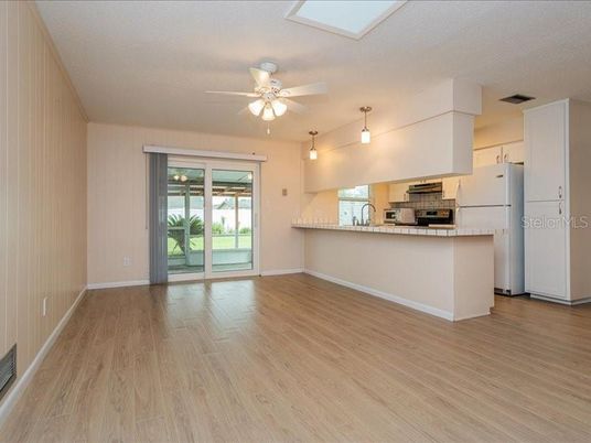 Empty room, Interior, Kitchen, Wood Texture Flooring