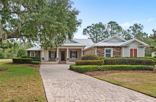Exterior, Facade, Brick Facade, Ranch