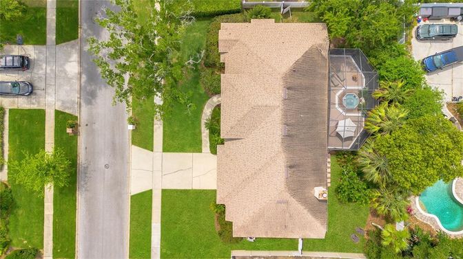 Exterior, Drone