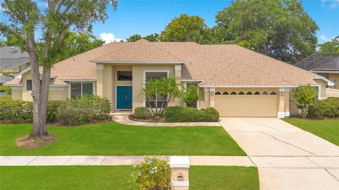 Attached, Exterior, Facade, Ranch